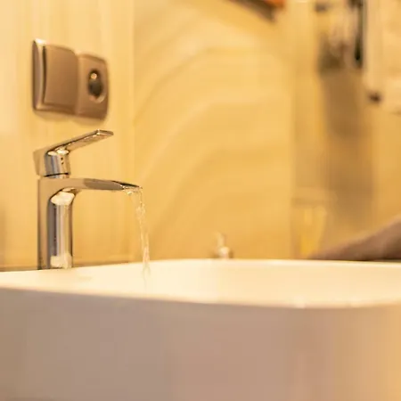 Lägenhet Przy Wyspie Mlynskiej *